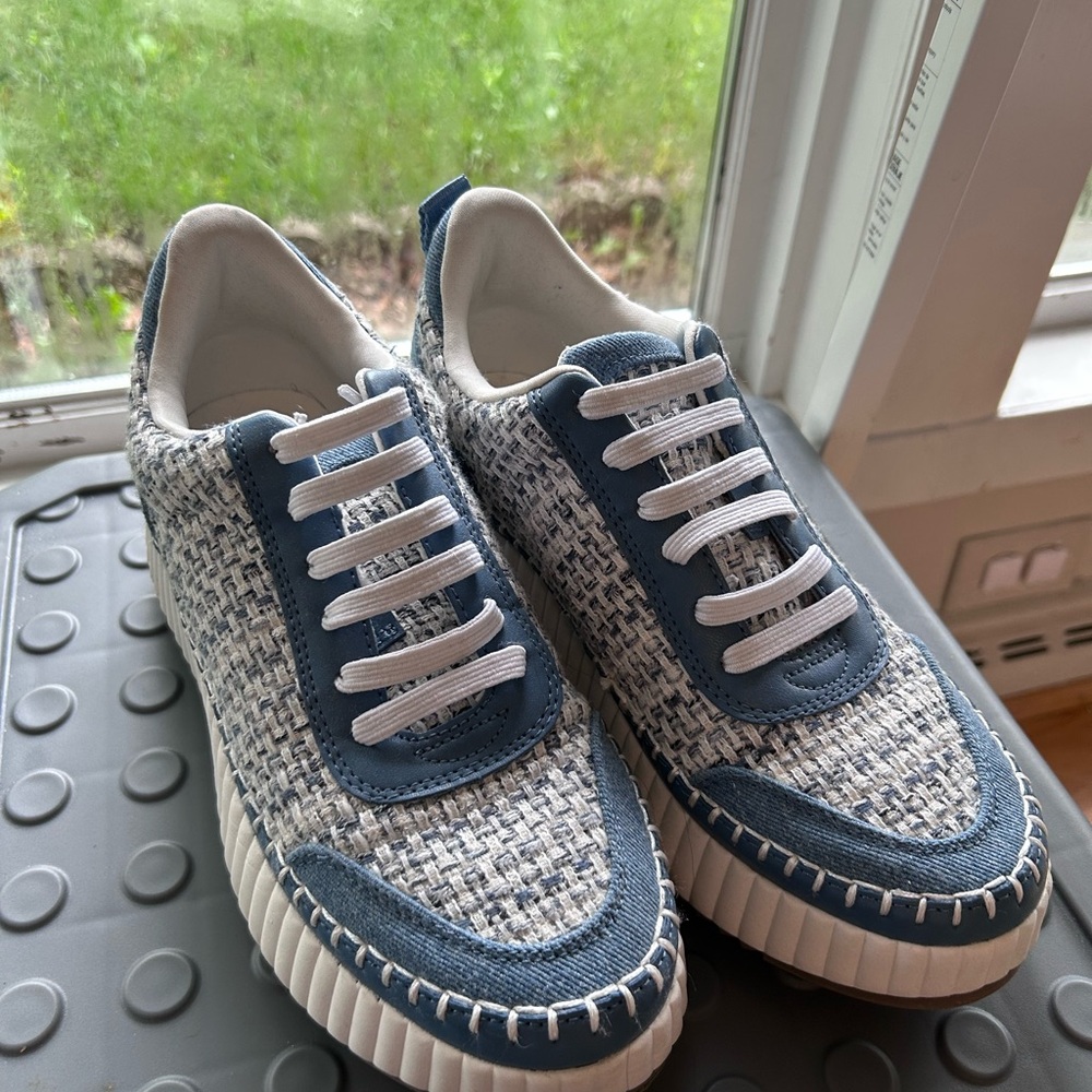 Stylish Blue and White Platform Sneakers